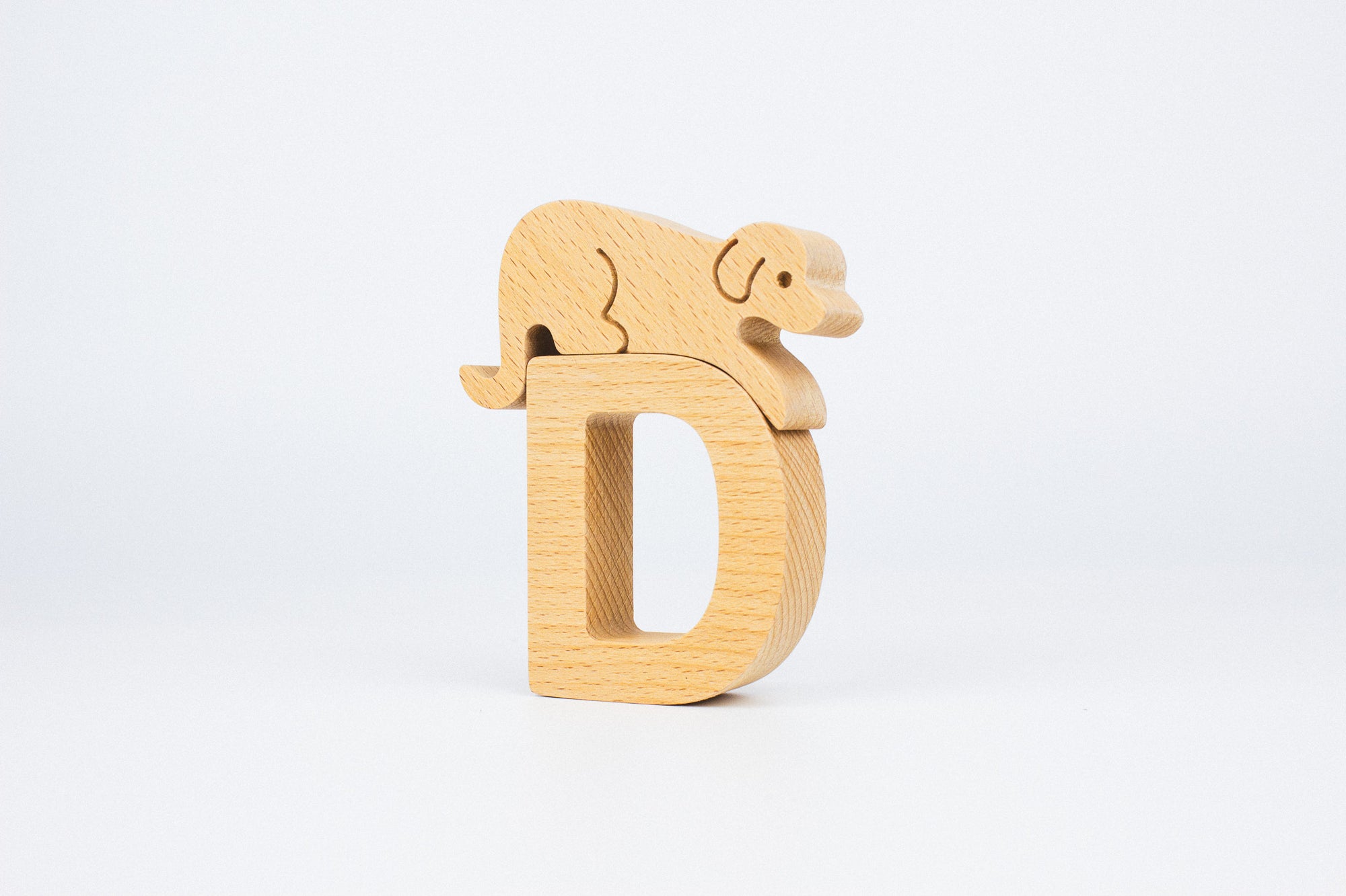 Litera D, Dog,  jucărie educativă pentru copii.
Letter D, Dog, educational alphabet toy for kids.
D is for... DOG