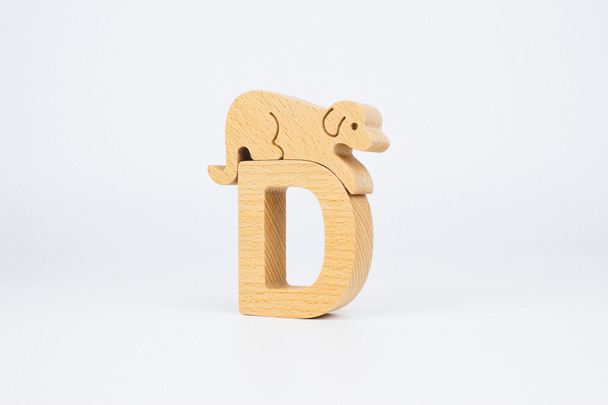Litera D, Dog,  jucărie educativă pentru copii.
Letter D, Dog, educational alphabet toy for kids.
D is for... DOG